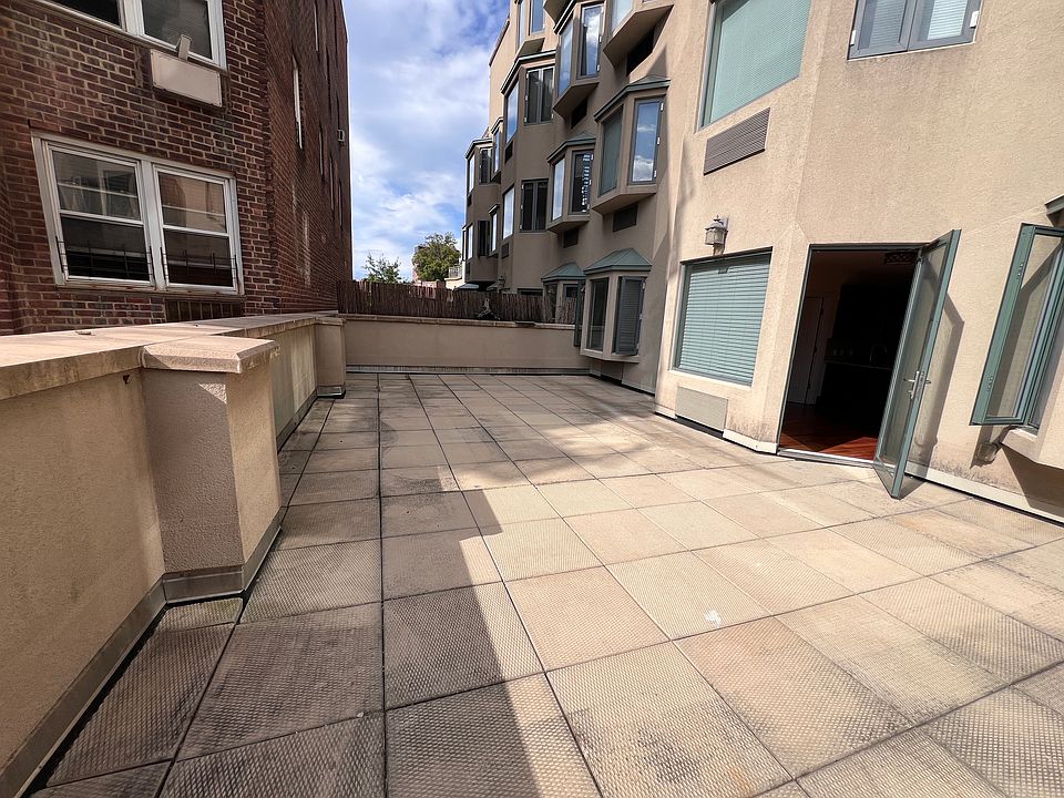 1st image of 8330 Kew Gardens Rd #2R