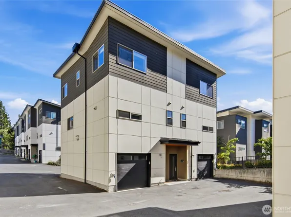 4206 S Greenbelt Station Drive, Seattle, WA 98118
