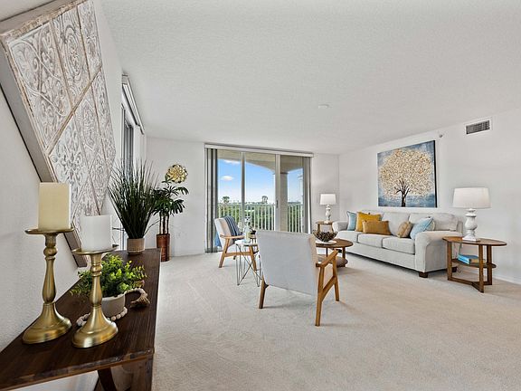 5th image of 820 Del Rio Way APT 504