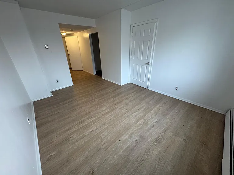 Clover Pl — Photo 4