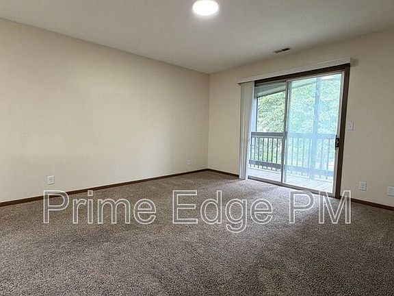 4th image of 2532 T St #6
