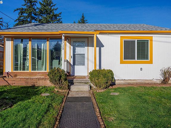 3rd image of 8715 NE Clackamas St