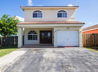 8989 NW 112th St, Hialeah Gardens, FL 33018