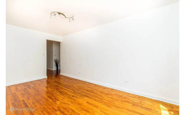 Sold by Douglas Elliman | media 22