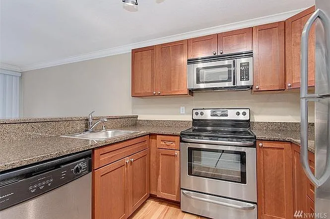 1011 156th Ave NE #C318 — Photo 3