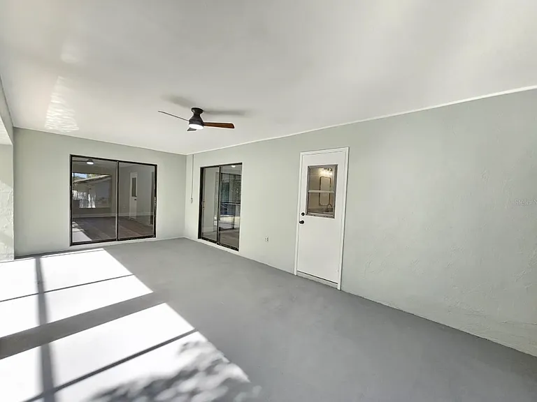 1151 N Commerce Ter — Photo 26