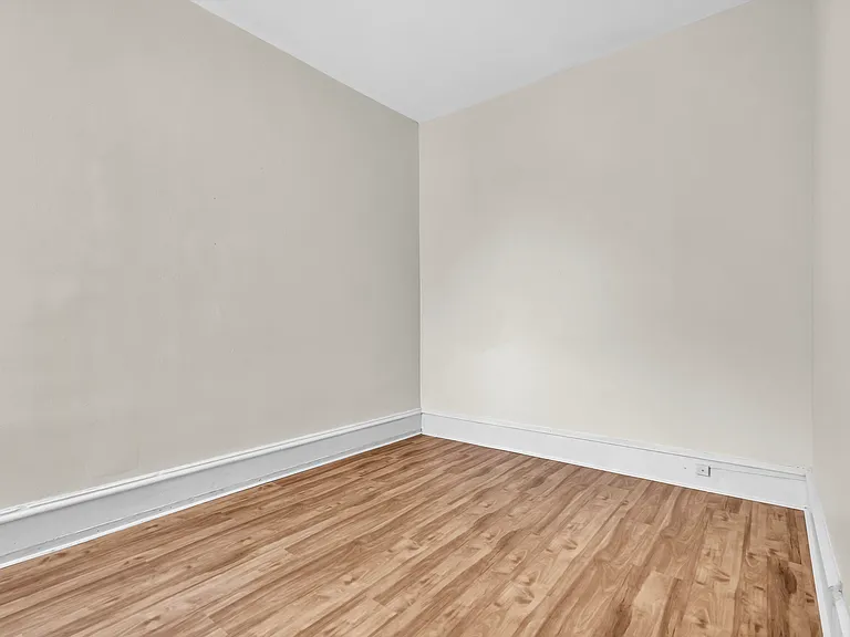 241 N Ruby St — Photo 28