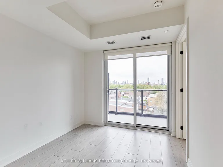 5 Lakeview Ave #520 — Photo 17