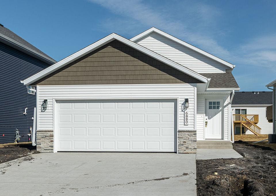 1st image of 6880 Thomas St