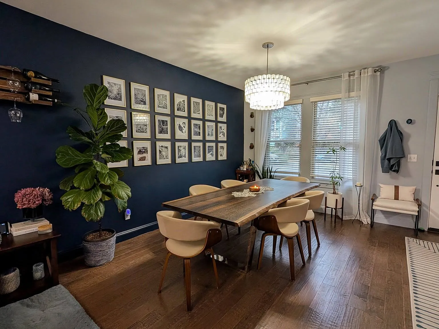 3 bed, 2.5 bath, 1872 sqft, $3,300 — Photo 4