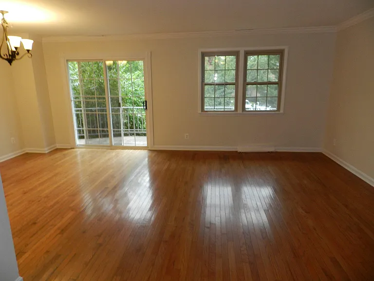 5956 Westchester Park Dr — Photo 8