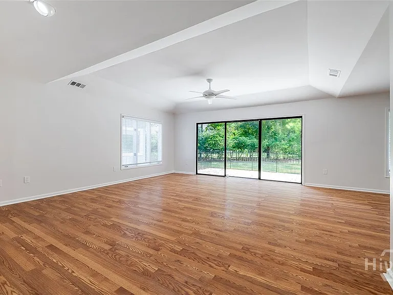 14 Hemingway Dr — Photo 6