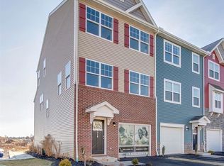 714 Admirals Quay Dr, Mechanicsburg, PA 17050