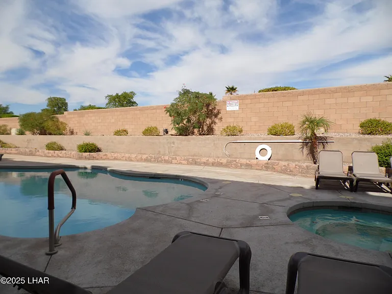 3470 Kearsage Dr #E102 — Photo 45