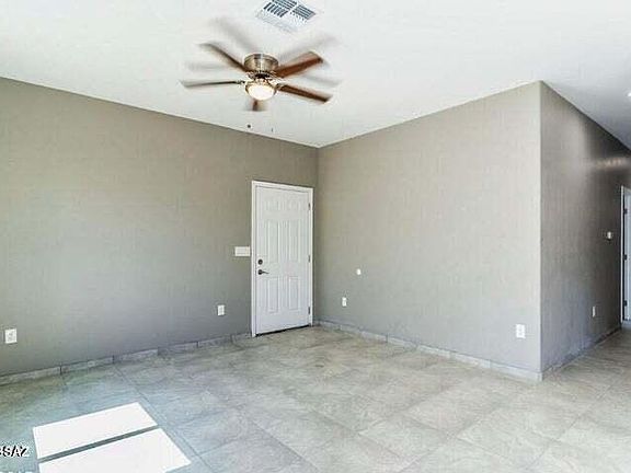 5th image of 1302 S San Jacinto Dr