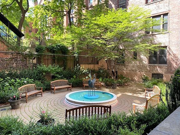 4th image of 59 Livingston St #2A1