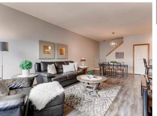 7754 Snapdragon Dr, Chanhassen, MN 55317