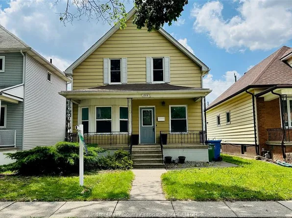 859 Pierre Ave, Windsor, ON N9A 2K6