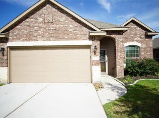 7504 Teas Lakes Dr, Conroe, TX 77304