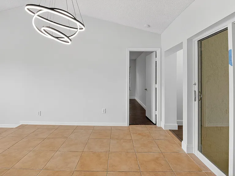 4135 Bay Laurel Way — Photo 14