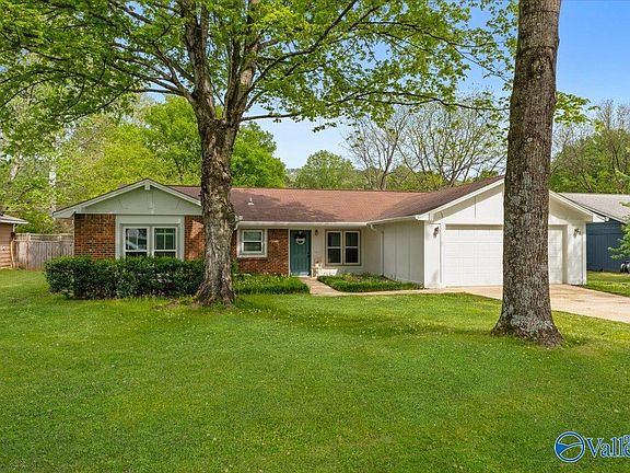 3rd image of 12011 Runningmeade Trl SE