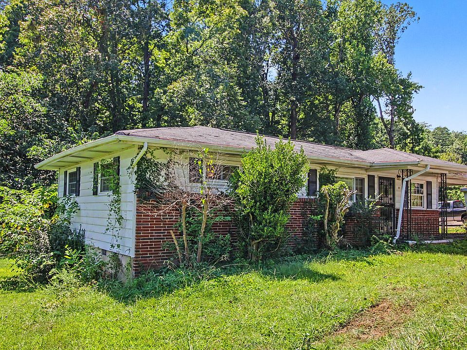1st image of 811 Lynn Ln