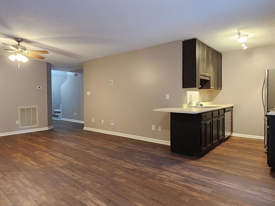 Kitchen/Living/Dining