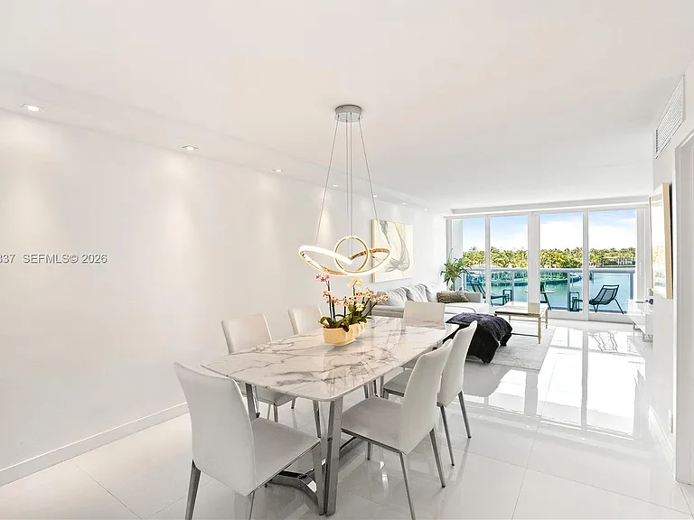 6770 Indian Creek Dr #5M — Photo 3