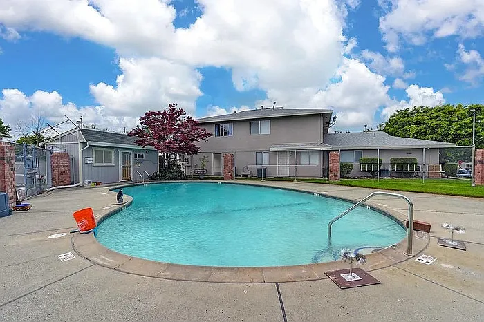 11543 Quartz Dr #4 — Photo 21