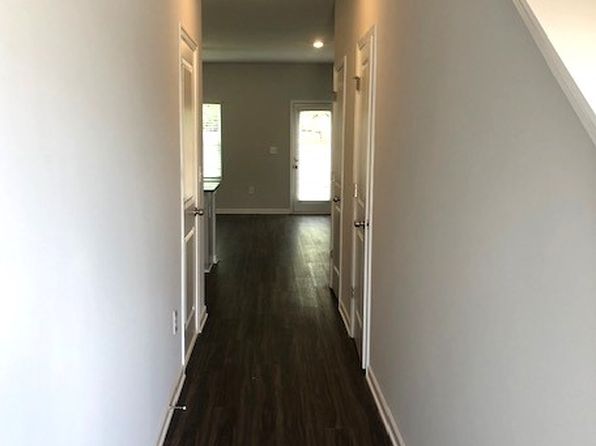 138 Village Green Dr, Adairsville, GA 30103