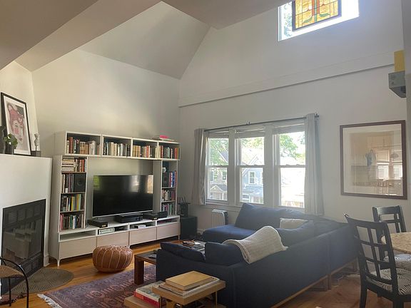 2nd image of 4345 N Oakley Ave #2