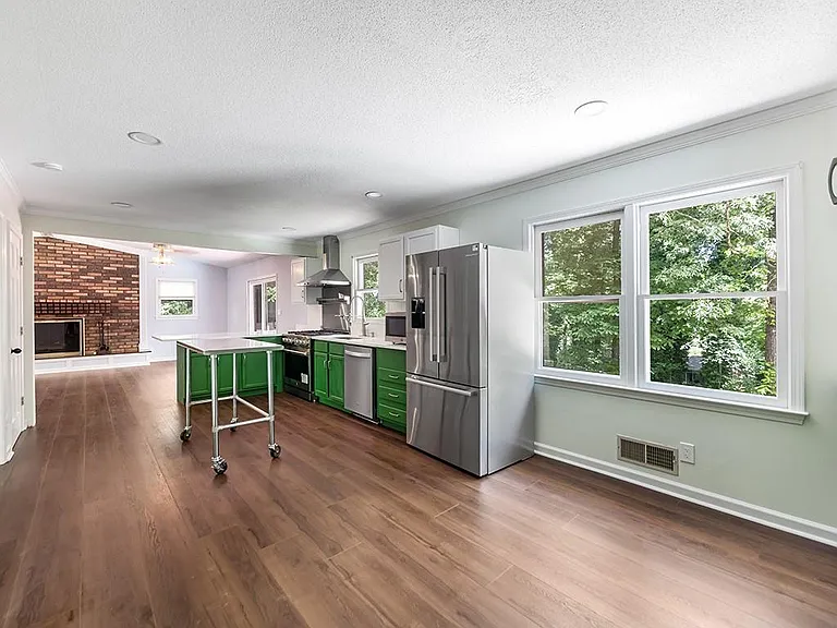 1179 Pathfinder Rd — Photo 5