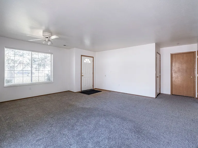 7282 W Lakeland St — Photo 3