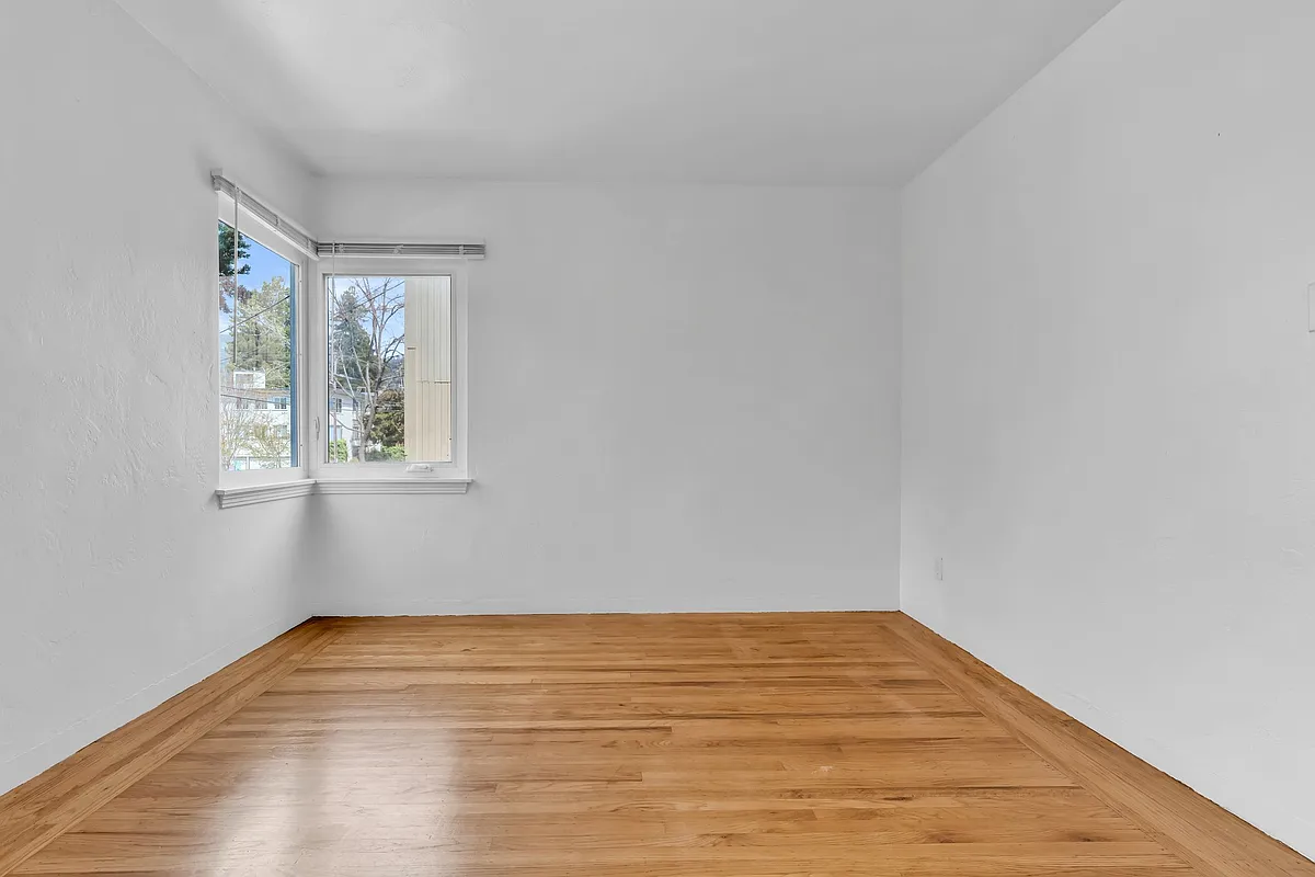 Building Photo - 2338 Blake St #4