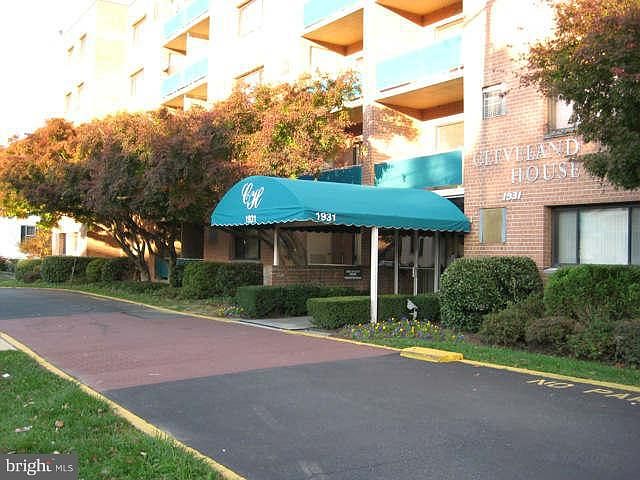 1st image of 1931 N Cleveland St APT 203