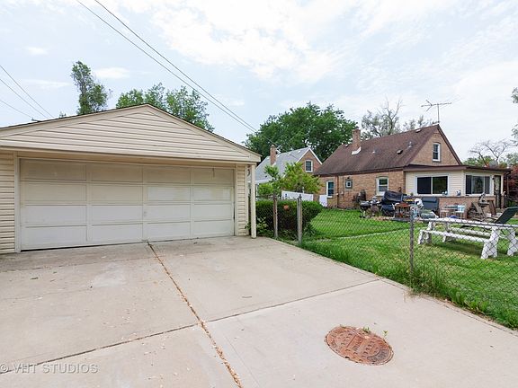 4th image of 2707 Westbrook Dr