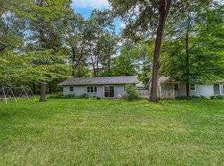 N6987 Lynwood Dr, Shawano, WI 54166
