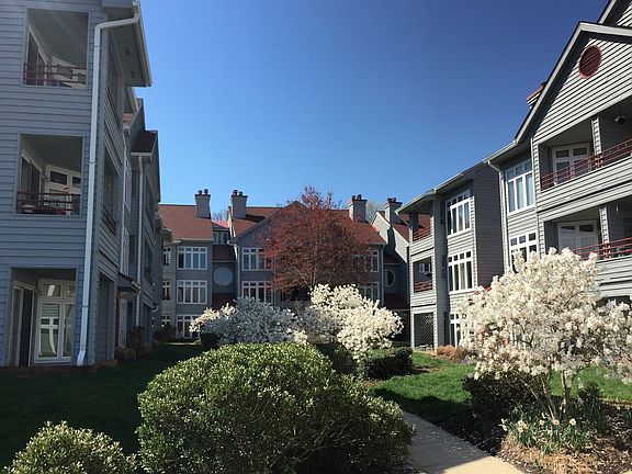 2nd image of 1117 Lake Heron Dr APT 3B