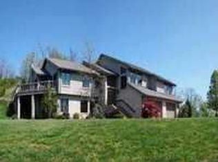 46 Carriage Ln, Huntington, WV 25705