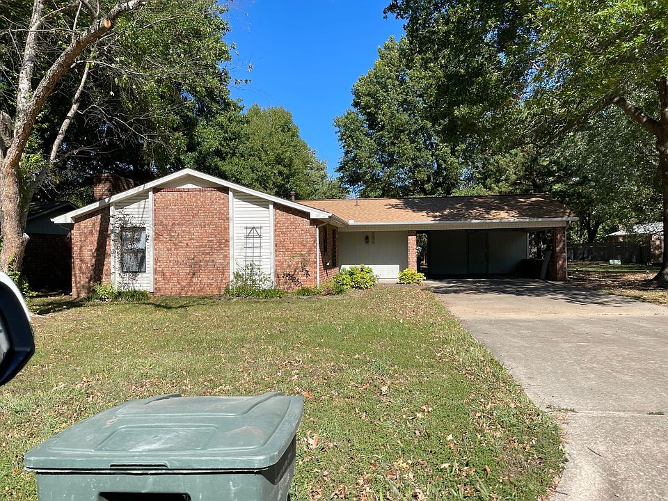 1st image of 564 E Pharris Dr