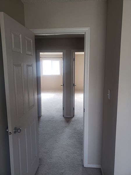 Edmonton Townhouse for rent - 3 Bedrooms — photo 4