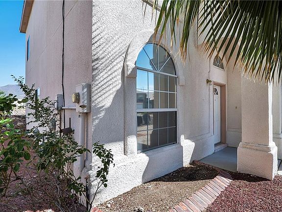 3rd image of 7408 Plaza Redonda Dr