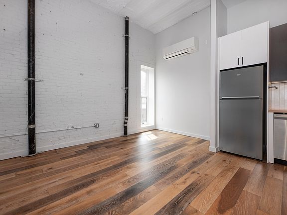 5th image of 945 Bergen St #410