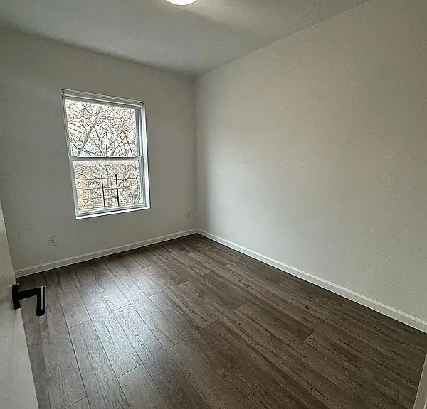 325 Humboldt St #3 — Photo 9