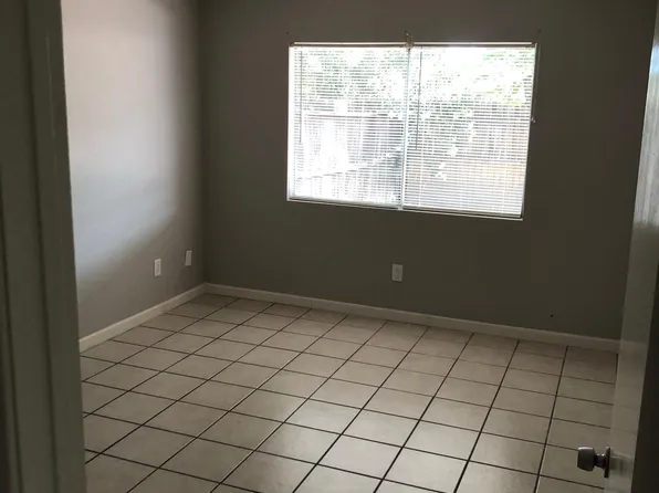 712 W Limberlost Dr Unit 52, Tucson, AZ 85705