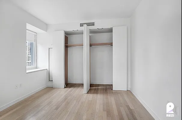 Rented by REZI | media 84