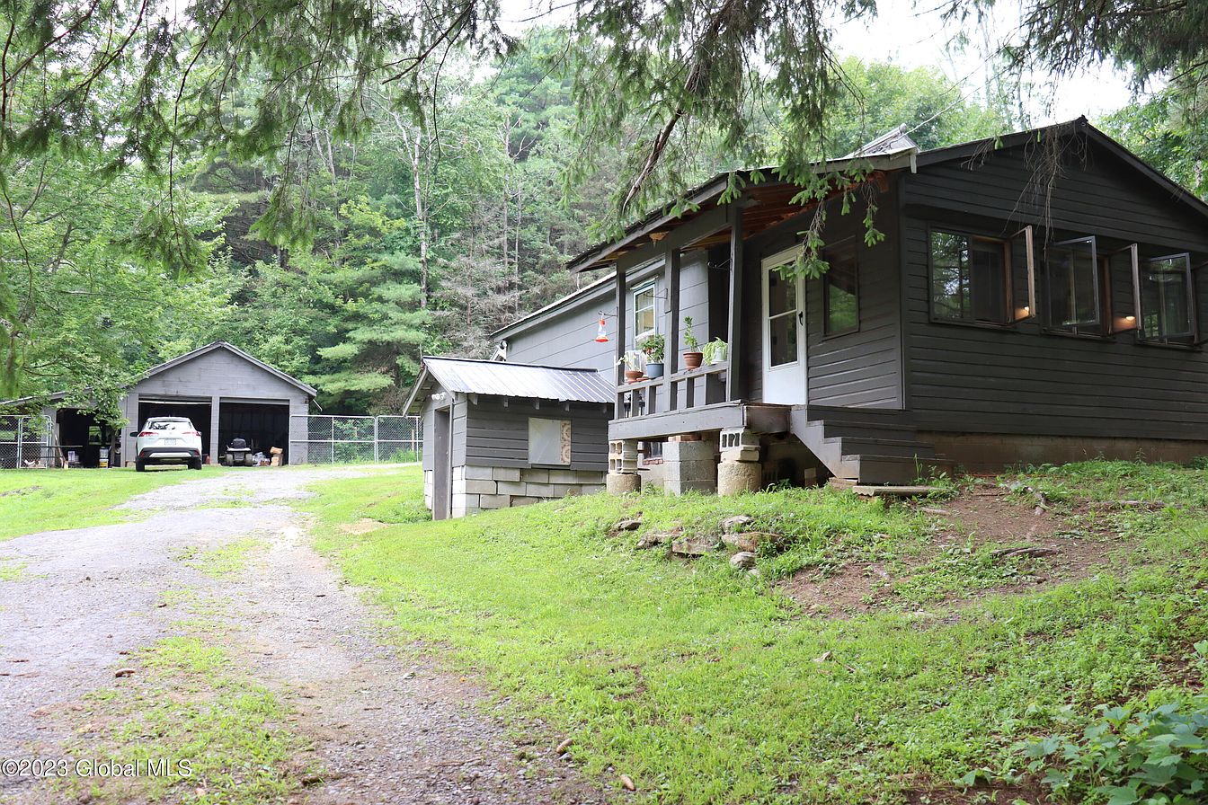 1st image of 214 Lake Desolation Road