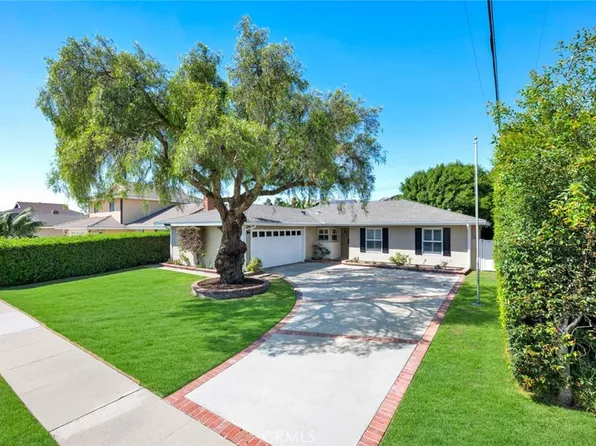 9405 La Estrella Ave, Fountain Valley, CA 92708