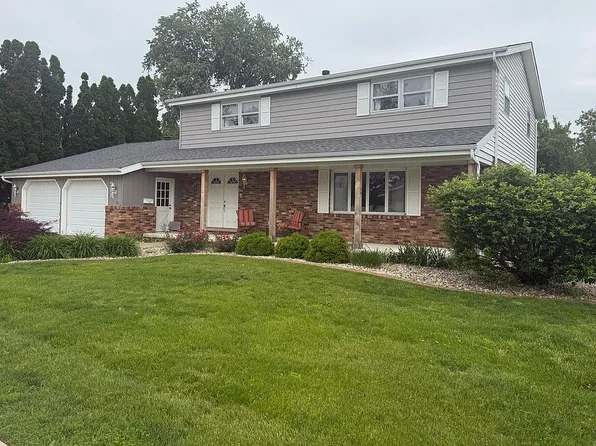 509 E Idlewood St, Morton, IL 61550