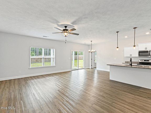 2nd image of 132 Willow Oak Circle